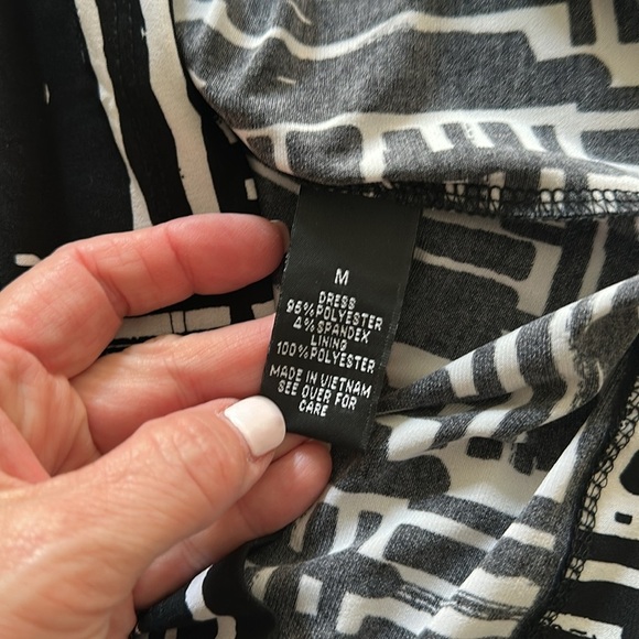 AB Studio Black and White Patterned Women's Dress - Picture 8 of 8